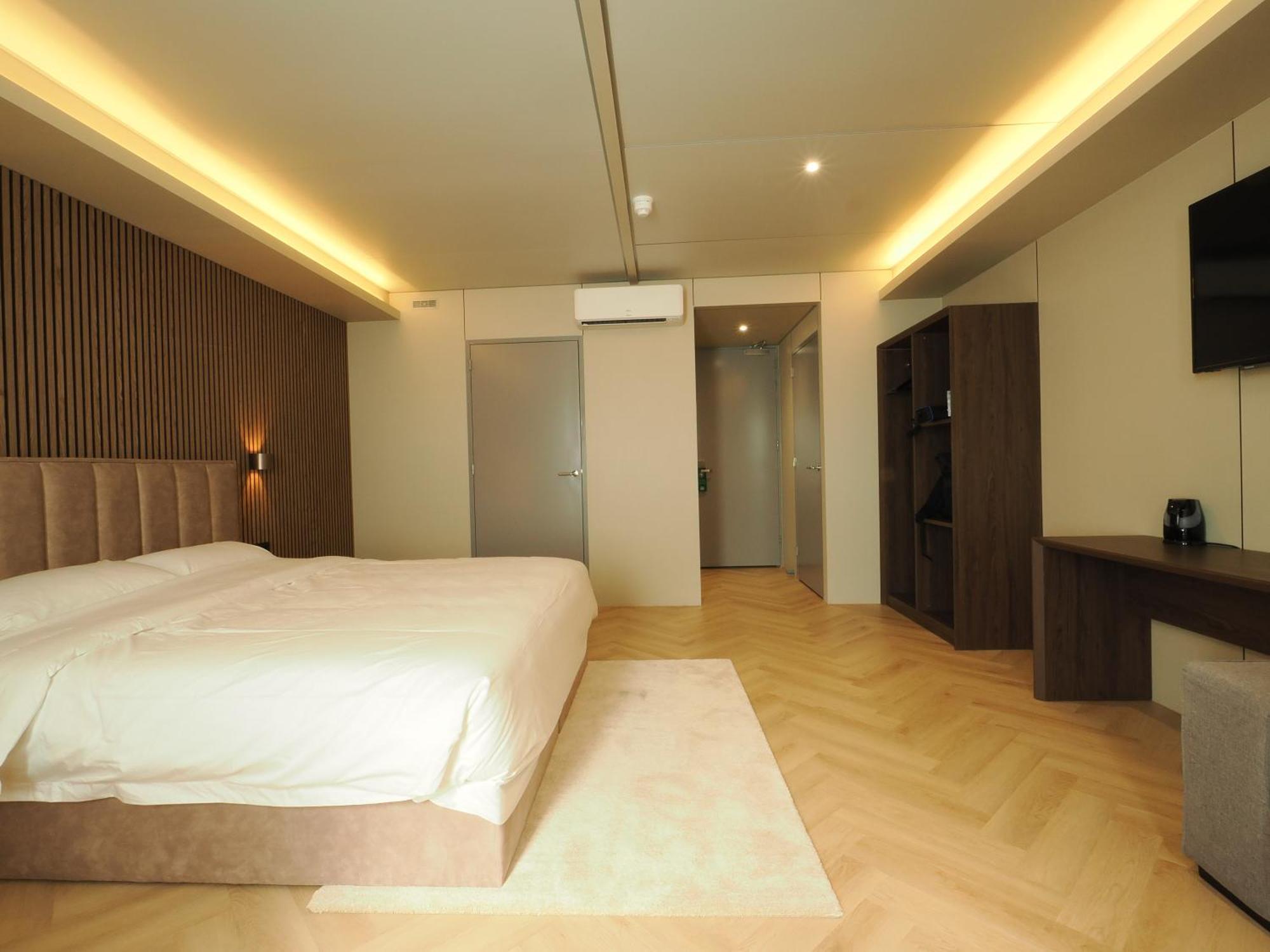 Tung Hotel Zeewolde Kültér fotó